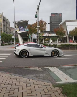 Ferrari F12 Каркас из углеродного волокна Kit F12 Novitec N-largo стиль передний и задний бампер колесная арка F12 передний рот диффузер спойлер
