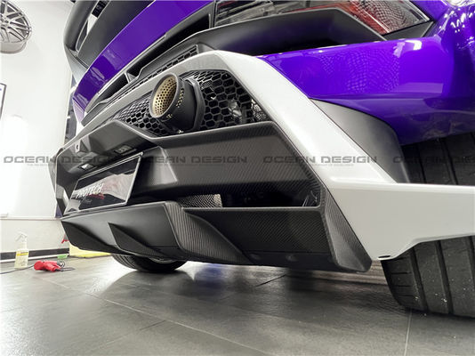 Сухой карбоновый фибер Карбоновый фибер корпус для Lamborghini Huracan STO Huracan STO Upgrades OEM-стиль Front Shovel Diffuser Body Kit