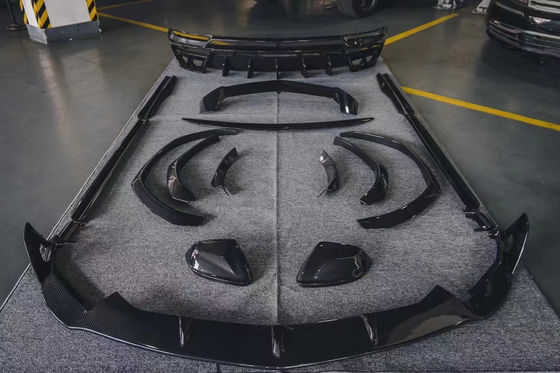 Автозапчасти Комплект корпуса из углеродного волокна для Lamborghini URUS URUS модернизирует комплект MSY Front Shovel Diffuser Spoiler Wide-body