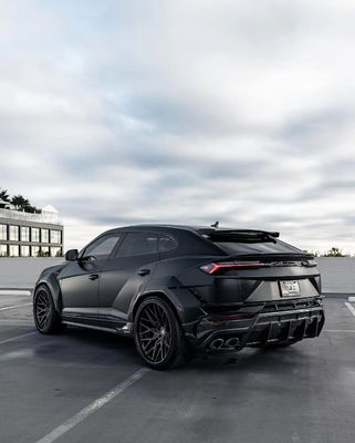 Черный кузов Ламборгини URUS Усовершенствованный 1016 Hood Spoiler Wide Body Kit