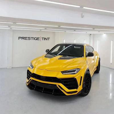 1016 Style Lamborghini Body Kit Urus Углеродное волокно Передняя губа диффузер Спойлер капот Белый