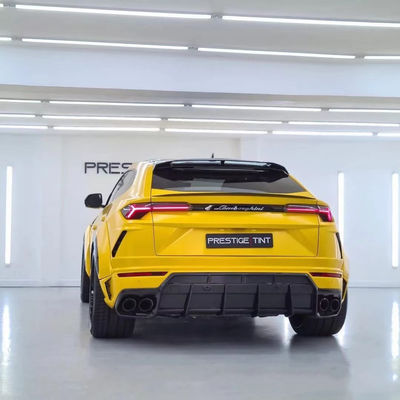 1016 Style Lamborghini Body Kit Urus Углеродное волокно Передняя губа диффузер Спойлер капот Белый