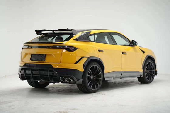 URUS Lamborghini Body Kit 2018-2019 Углеродные волокна передний губный диффузер
