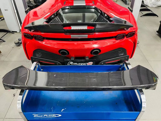 Спойлер из углеродного волокна Спойлер из углеродного волокна для Ferrari SF90 SF90 Upgraded OEM Style Spoiler Tail