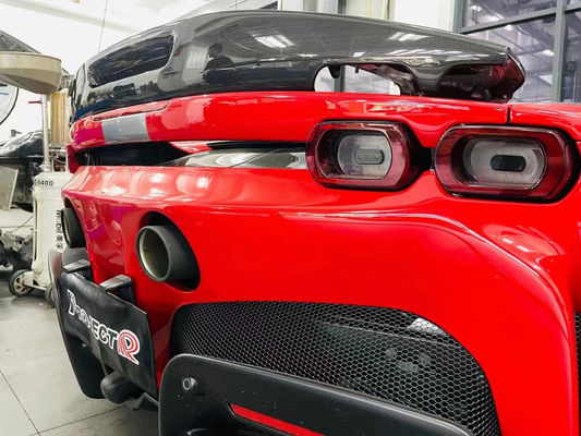Спойлер из углеродного волокна Спойлер из углеродного волокна для Ferrari SF90 SF90 Upgraded OEM Style Spoiler Tail