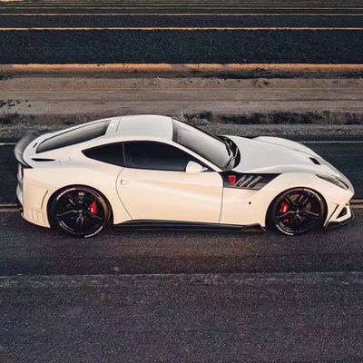 Для Ferrari F12 Карбоновое корпусное комплектующее F12 Усовершенствует передний и задний бамперный спойлеры в стиле SVR с крышкой капота