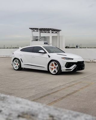 Lamborghini URUS Carbon Body Kit NT Style Передний губный диффузер Спойлер