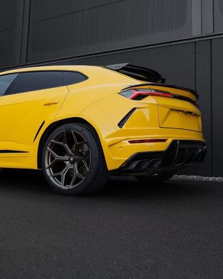 Желтый Lamborghini Urus Body Kit Углеродные волокна передняя губа
