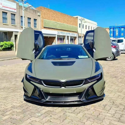 Для BMW I8 корпус из углеродного волокна