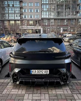XM Bmw Wide Body Kit Углеродное волокно Передний губный спойлер Черный Bmw Боковая юбка Колесная арка