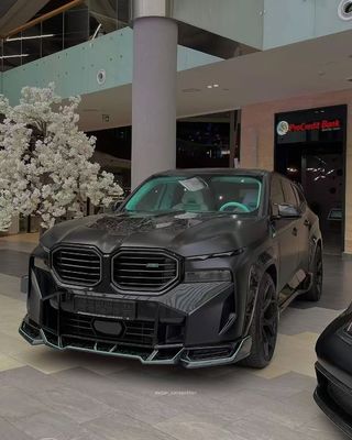 XM Bmw Wide Body Kit Углеродное волокно Передний губный спойлер Черный Bmw Боковая юбка Колесная арка