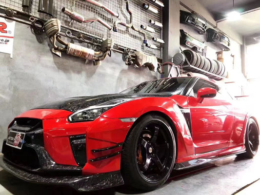 Для Nissan GTR корпусный комплект GTR R35 обновляет корпусный комплект из углеродного волокна в стиле VARIS