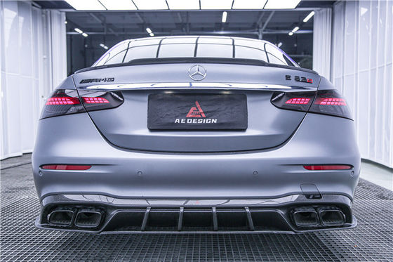 Автозапчасти Комплект корпуса из углеродного волокна для Mercedes E63S E63s Углеродный волокна передний лопатый диффузер спойлер углеродный волокна капот