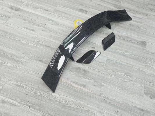 Bright Black Aston Martin Body Kit DBX MSY стиль Углеродные волокна Спойлер крыло