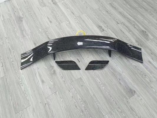 Bright Black Aston Martin Body Kit DBX MSY стиль Углеродные волокна Спойлер крыло