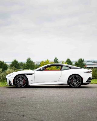 DBS Aston Martin Body Kit Белый 770 стиль передний спойлер в автомобиле Диффузер для губ