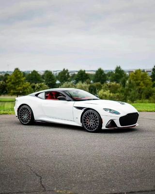 DBS Aston Martin Body Kit Белый 770 стиль передний спойлер в автомобиле Диффузер для губ