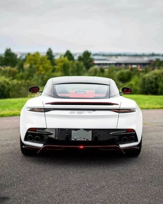 DBS Aston Martin Body Kit Белый 770 стиль передний спойлер в автомобиле Диффузер для губ