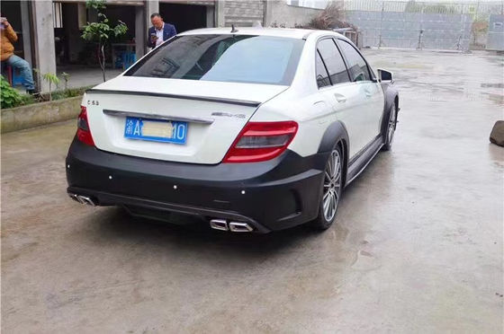 Для Mercedes W204 C63 Body Kit W204 Усовершенствованная черная серия стиль передний и задний бампер капюшон широкофюзеляжный комплект
